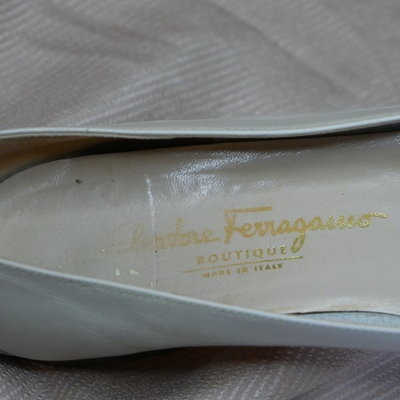 Salvatore Ferragamo loafers, off-white color, 10B - Picture 8 of 16